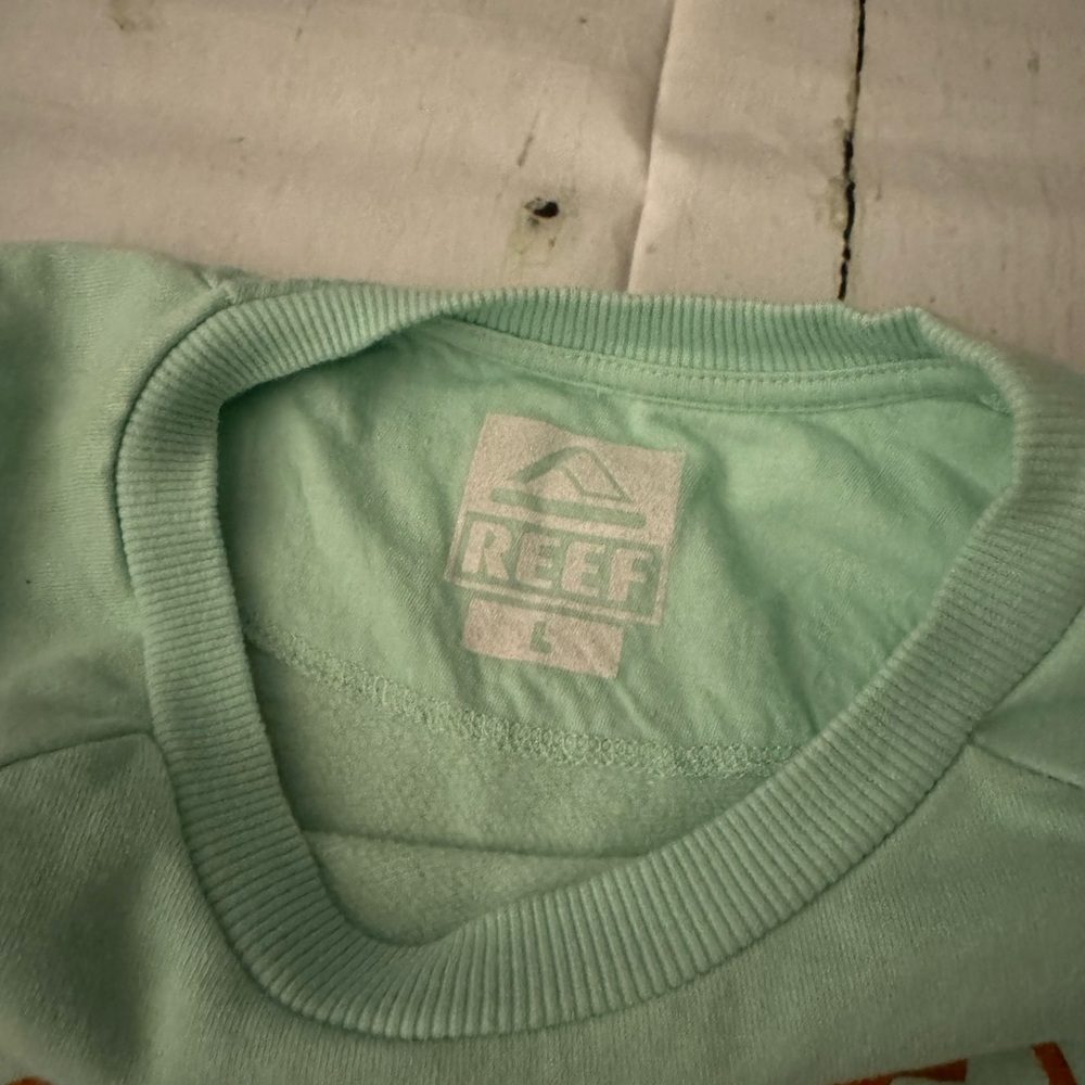 Reef Sweatshirt - Picture 3 of 5